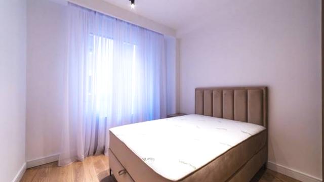 Stan, četvorosoban, Izdavanje, 140m2, Loznička