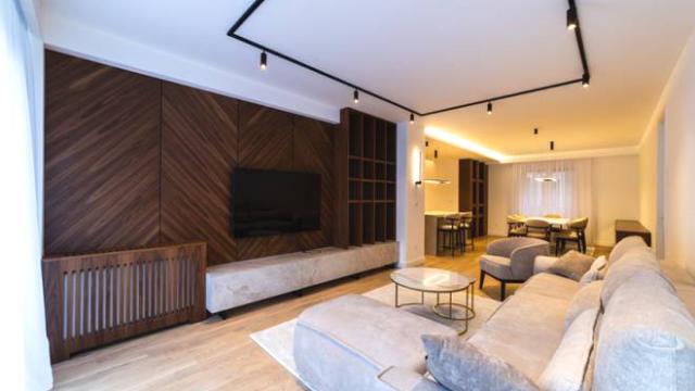 Stan, četvorosoban, Izdavanje, 140m2, Loznička