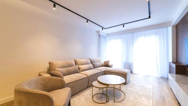 Stan, četvorosoban, Izdavanje, 140m2, Loznička