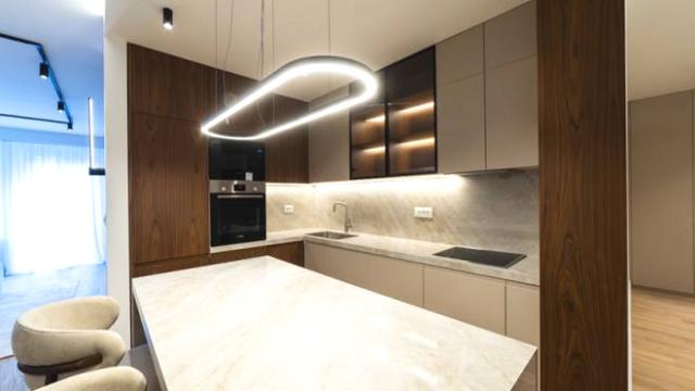 Stan, četvorosoban, Izdavanje, 140m2, Loznička