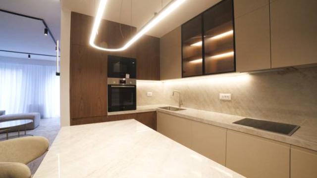 Stan, četvorosoban, Izdavanje, 140m2, Loznička