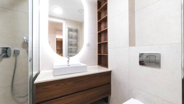 Stan, četvorosoban, Izdavanje, 140m2, Loznička