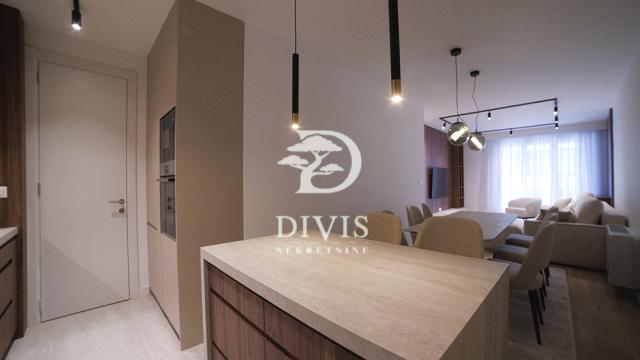 Stan, Troiposoban, Izdavanje, 130m2, Loznička