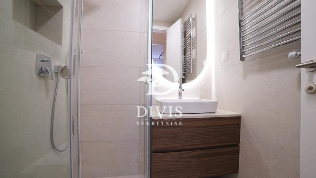 Stan, Troiposoban, Izdavanje, 130m2, Loznička