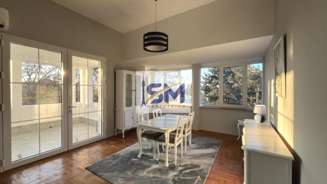 Stan, Petosoban, Izdavanje, 151m2, Dedinje, Savski venac, Kronštatska