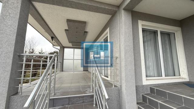 Kuća, Prodaja, 260m2, Lipar, Gradska lokacija, Jagodina