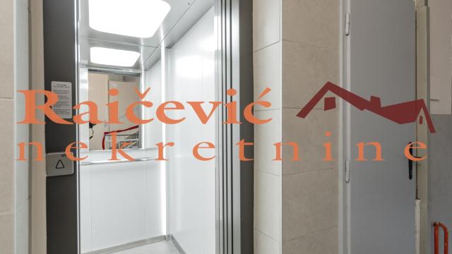 Stan, Dvosoban, Izdavanje, 108m2, Stari Merkator, Novi Beograd, Bulevar Mihajla Pupina