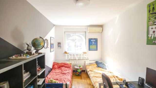 Stan, Trosoban, Prodaja, 72m2, Sazonova