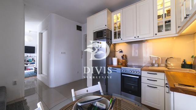 Stan, Trosoban, Prodaja, 42m2, Mileševska