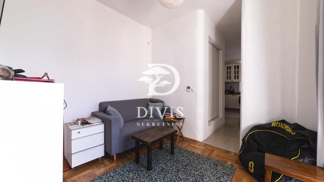 Stan, Trosoban, Prodaja, 42m2, Mileševska