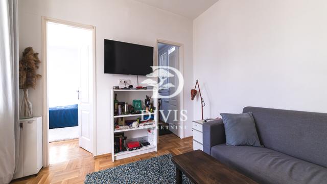 Stan, Trosoban, Prodaja, 42m2, Mileševska