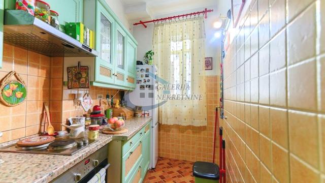 Stan, Trosoban, Prodaja, 85m2, Slavija, Vračar, Bulevar oslobođenja