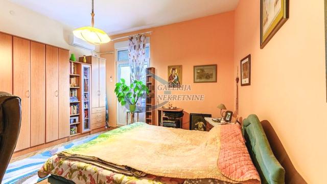 Stan, Trosoban, Prodaja, 85m2, Slavija, Vračar, Bulevar oslobođenja