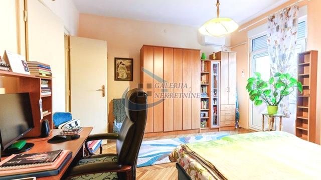 Stan, Trosoban, Prodaja, 85m2, Slavija, Vračar, Bulevar oslobođenja