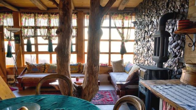 Kuća, Petosoban i veći, Prodaja, 280m2, Vrbica, Okolno mesto, Cegarska