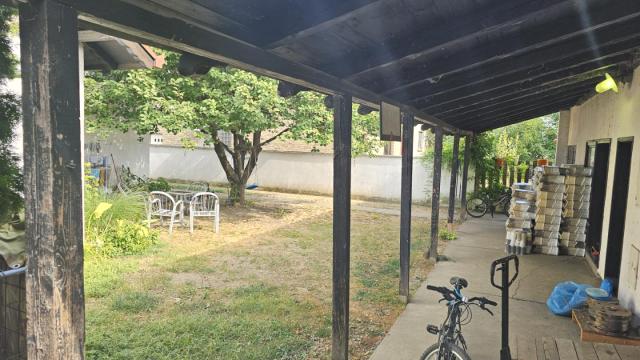 Kuća, Petosoban i veći, Prodaja, 330m2, Nova Pazova, Okolno mesto, Branka Copica