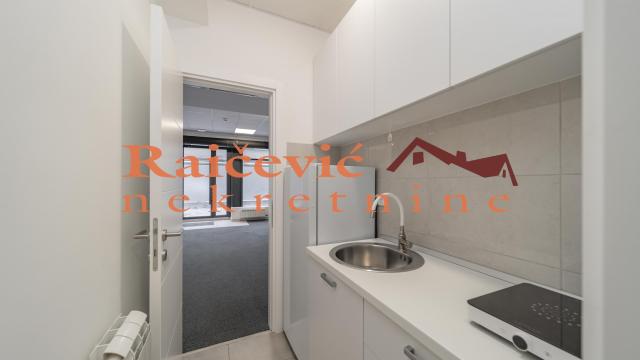 Poslovni prostor, Trosoban, Izdavanje, 140m2, Banovo brdo, Čukarica, Bore Markovica