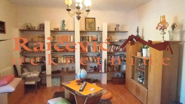 Kuća, Prodaja, 354m2, Vrčin, Grocka, Skadarlijska