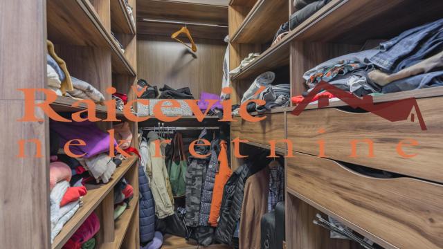 Kuća, četvorosoban, Izdavanje, 110m2, Dedinje, Savski venac, Koste Racina