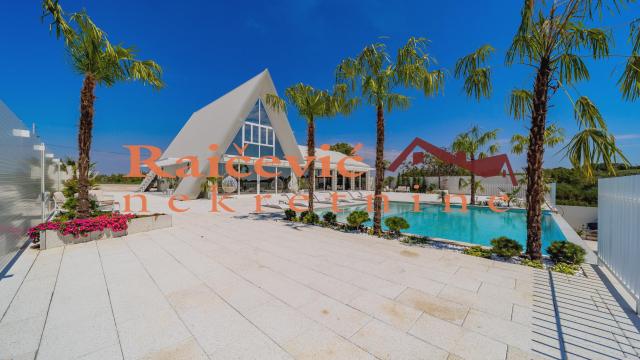 Kuća, Petosoban, Prodaja, 360m2, Sopot (mesto), Sopot, Mali Pozarevac