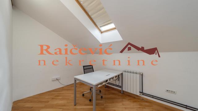 Poslovni prostor, Izdavanje, 239m2, Centar, Stari grad, Cara Urosa