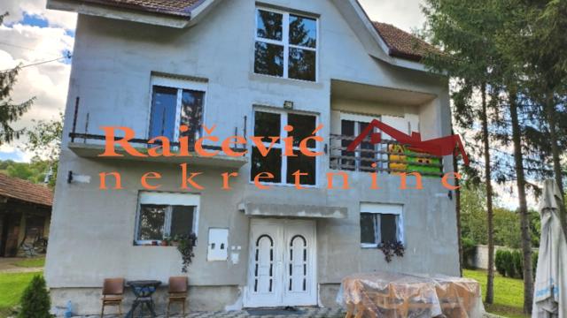 Kuća, Petosoban, Prodaja, 200m2, Ripanj, Voždovac, Put za Petrino brdo
