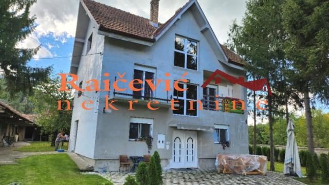 Kuća, Petosoban, Prodaja, 200m2, Ripanj, Voždovac, Put za Petrino brdo