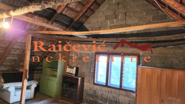 Kuća, Petosoban, Prodaja, 200m2, Ripanj, Voždovac, Put za Petrino brdo