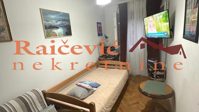 Stan, Trosoban, Prodaja, 66m2, Karaburma, Palilula, Salvadora Aljendea