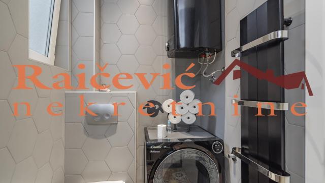 Stan, Trosoban, Prodaja, 83m2, Centar, Savski venac, Admirala Geprata