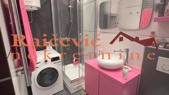 Stan, četvorosoban, Izdavanje, 97m2, Crveni krst, Vračar, Vojvode Supljikca