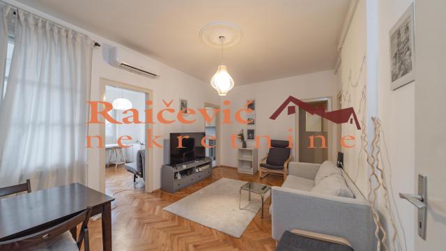 Stan, Trosoban, Prodaja, 68m2, Kalenić pijaca, Vračar, Molerova