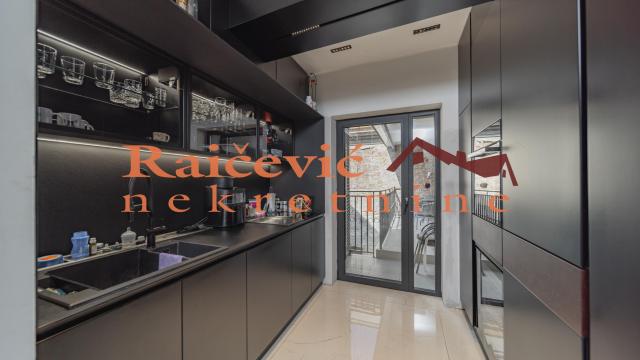 Stan, Trosoban, Prodaja, 160m2, Centar, Stari grad, Nikole Spasica