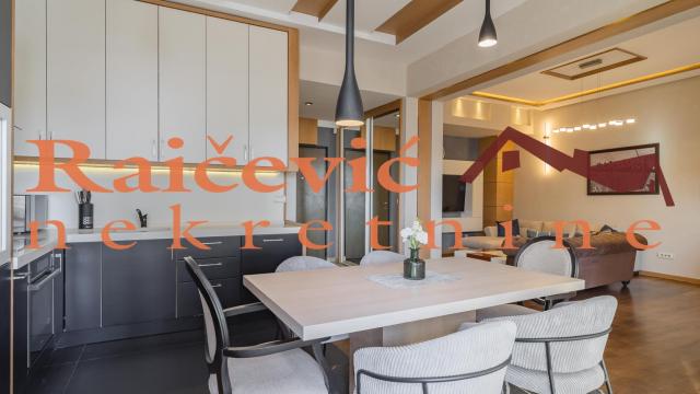 Stan, Troiposoban, Izdavanje, 120m2, Kalenić pijaca, Vračar, Kursulina