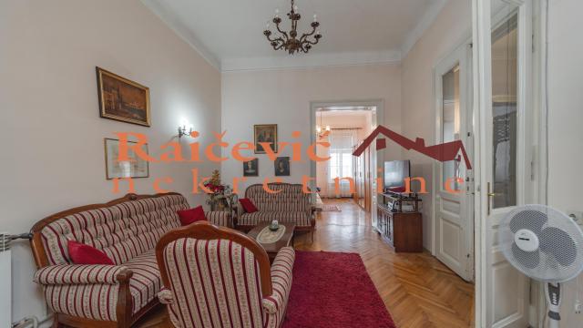 Stan, Prodaja, 214m2, Centar, Zemun, Gospodska