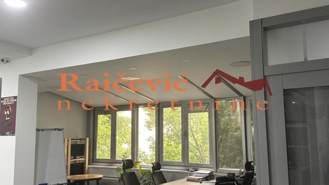 Poslovni prostor, Trosoban, Izdavanje, 185m2, Hram svetog Save, Vračar, Nebojsina