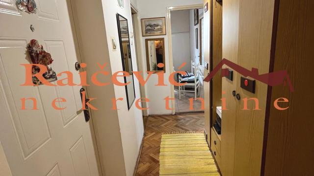 Stan, Trosoban, Prodaja, 66m2, Karaburma, Palilula, Salvadora Aljendea