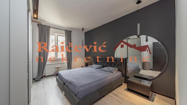 Stan, Trosoban, Prodaja, 83m2, Centar, Savski venac, Admirala Geprata