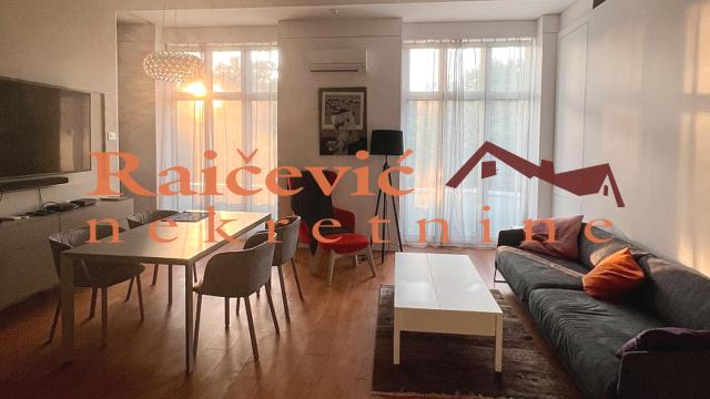 Stan, Dvosoban, Izdavanje, 65m2, Centar, Stari grad, Pariska