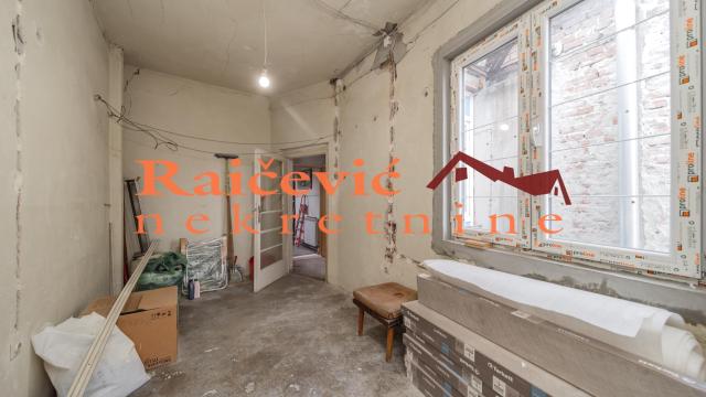 Stan, Trosoban, Prodaja, 77m2, Centar, Stari grad, Simina