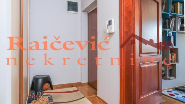 Stan, četvorosoban, Prodaja, 86m2, Voždovac, Vozdovacka crkva