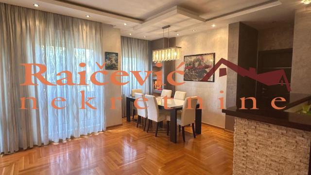 Stan, četvorosoban, Izdavanje, 97m2, Crveni krst, Vračar, Vojvode Supljikca