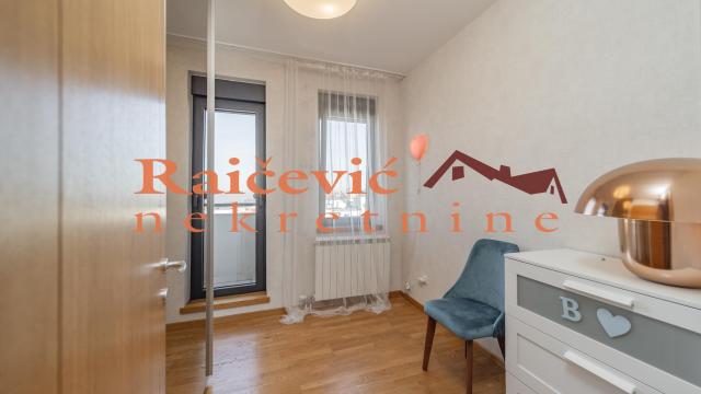 Stan, četvorosoban, Izdavanje, 98m2, Crveni krst, Vračar, Gajeva