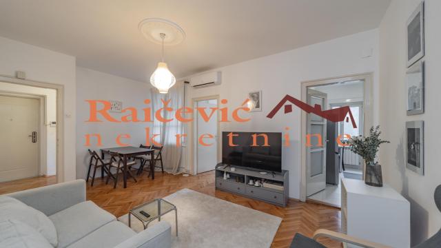 Stan, Trosoban, Prodaja, 68m2, Kalenić pijaca, Vračar, Molerova