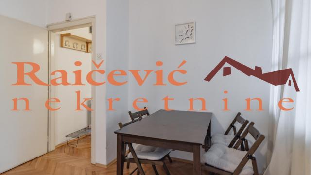 Stan, Trosoban, Prodaja, 68m2, Kalenić pijaca, Vračar, Molerova