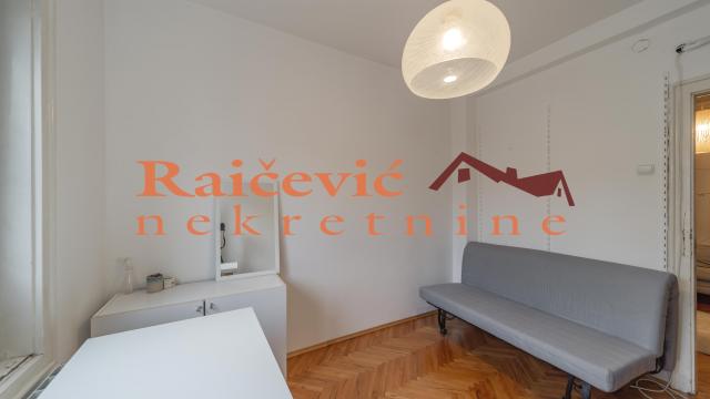 Stan, Trosoban, Prodaja, 68m2, Kalenić pijaca, Vračar, Molerova