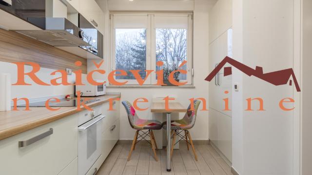 Stan, četvorosoban, Prodaja, 105m2, Banovo brdo, Čukarica, Petra Lekovica