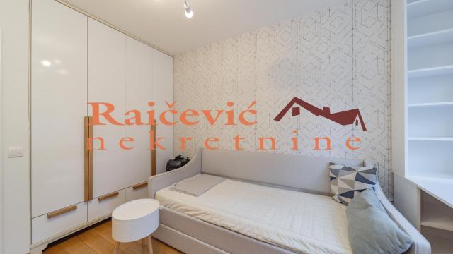 Stan, četvorosoban, Prodaja, 105m2, Banovo brdo, Čukarica, Petra Lekovica