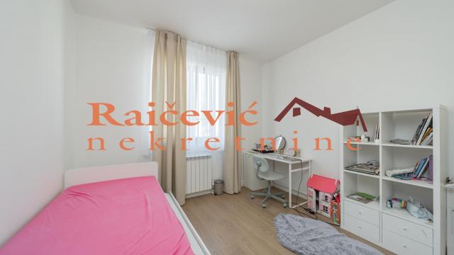 Stan, četvorosoban, Prodaja, 110m2, Beograd na vodi, Savski venac, Luke Celovica Trebinjca