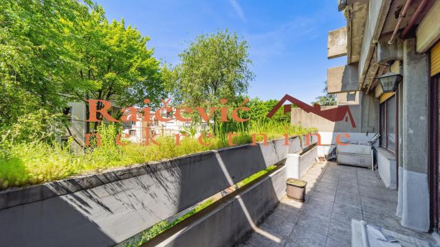 Stan, Petosoban, Prodaja, 152m2, Voždovac, Vojvode Stepe